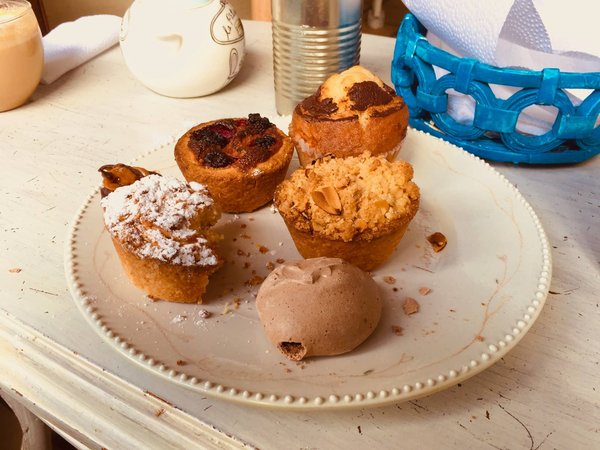 Can You Bake a Gourmet Lemon Meringue Pie with a Flaky Crust and Toasted Topping?